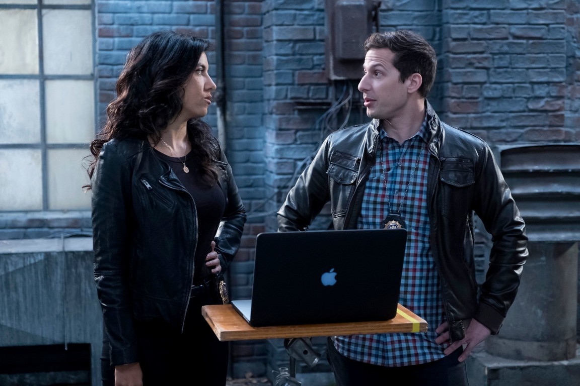 Brooklyn Nine Nine Season 4 Free Online Movies TV Shows at